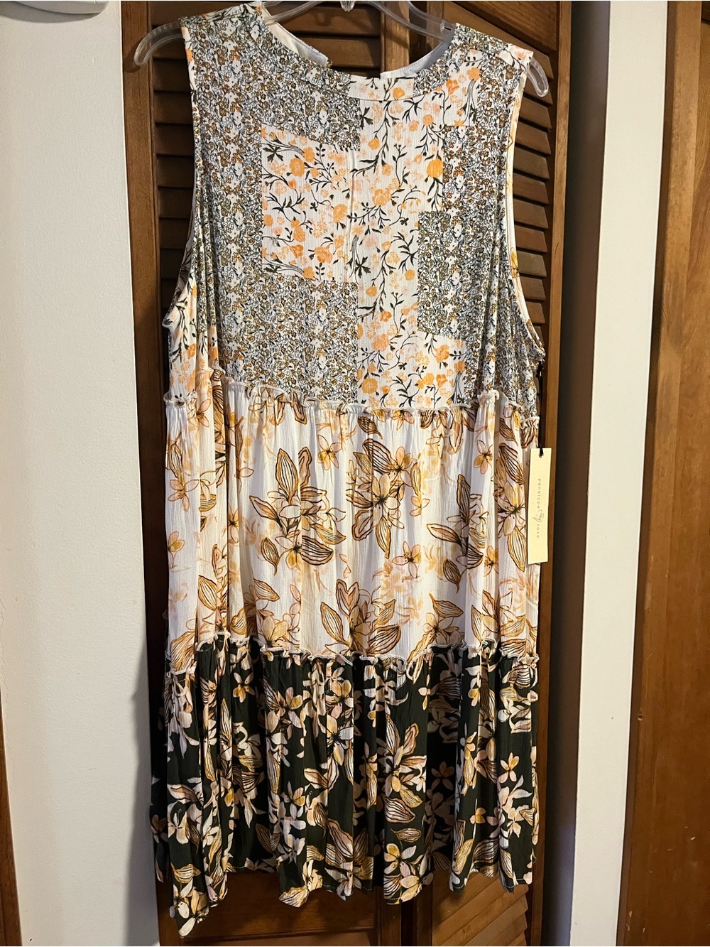 Floral Patchwork Midi Dress in White and Green